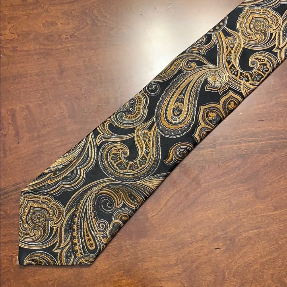 Ike Behar paisley 100% silk tie made in USA